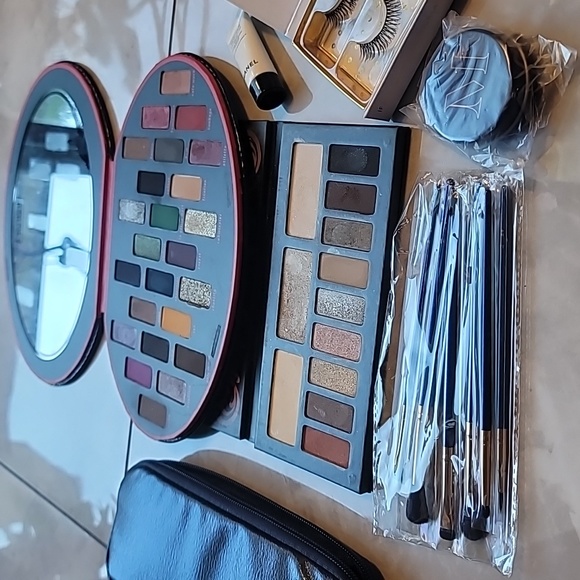 KatVonD Makeup Bundle - Picture 6 of 7